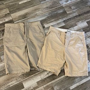 Men's khaki shorts size 32
